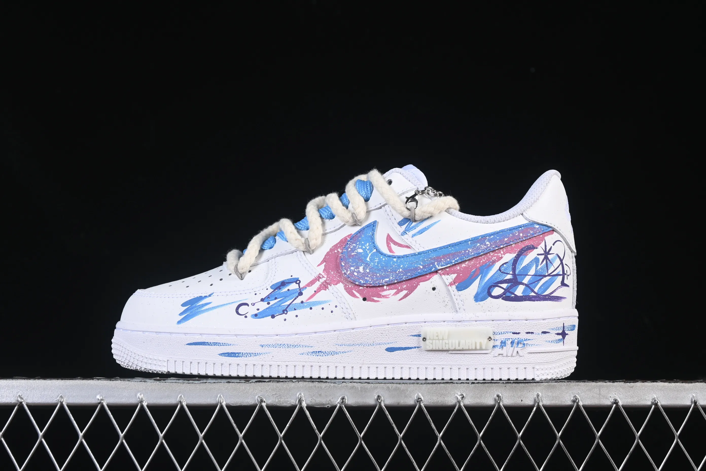 All categories Nk Air Force 1 Air Force series Nk Air Force 1 Low Air Force low-top Nike Air Force 1'07 Low "Libra" Hand-painted graffiti twelve constellations series Libra Air Force One low-top casual sneakers Constellation 9231023